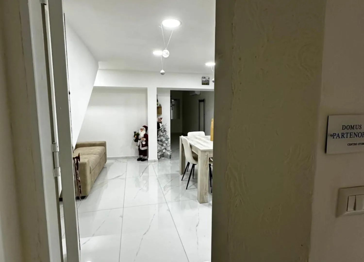 Holiday home Domus Partenope Centro Storico Naples